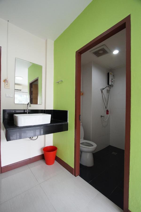 Bedbox Guesthouse And Hostel Patong Экстерьер фото