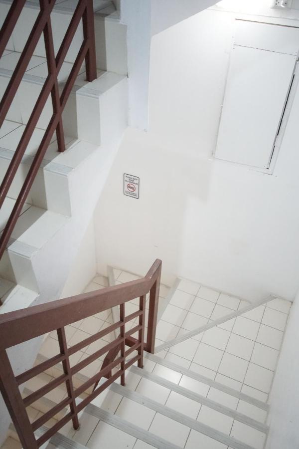 Bedbox Guesthouse And Hostel Patong Экстерьер фото