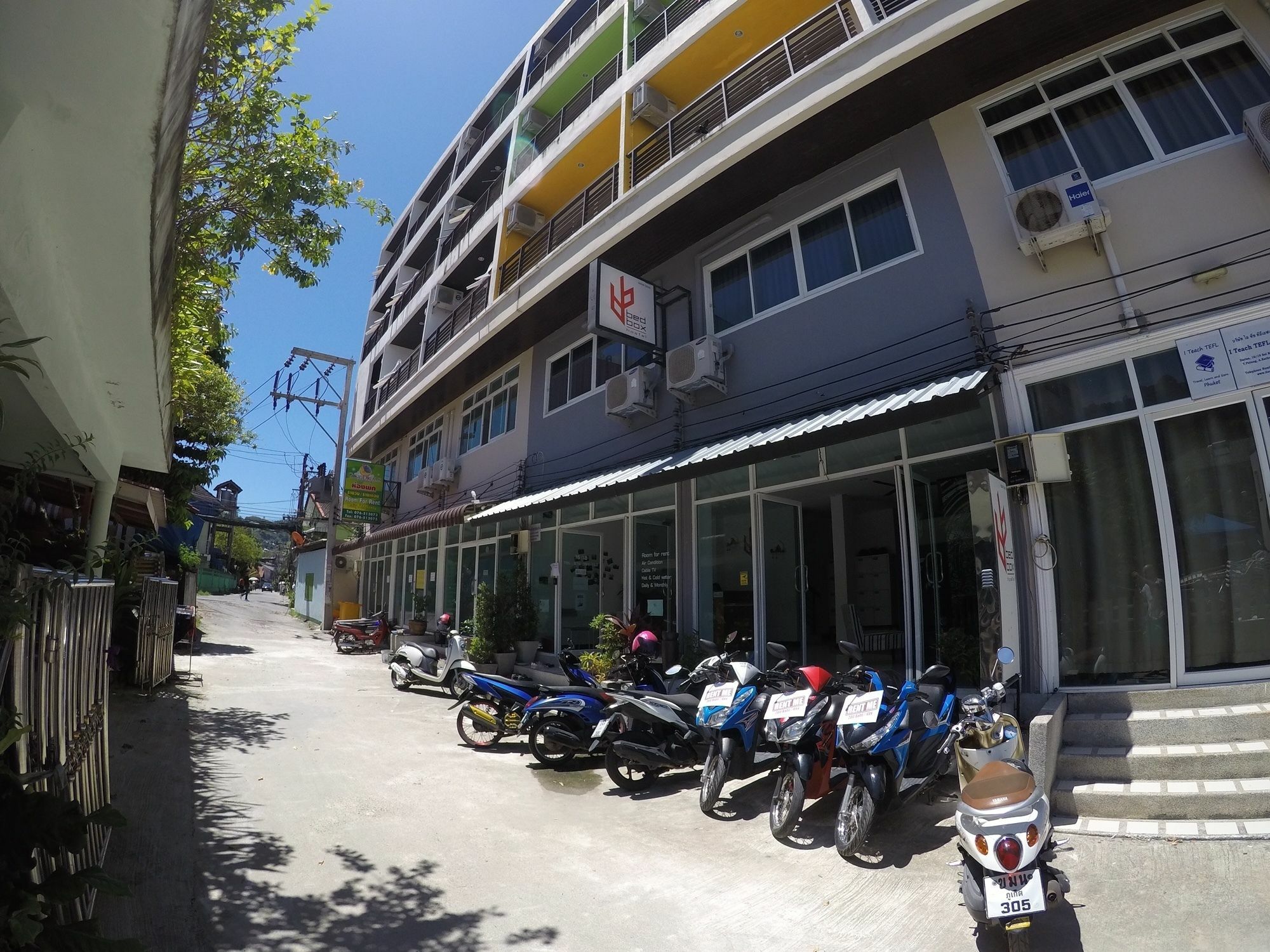 Bedbox Guesthouse And Hostel Patong Экстерьер фото